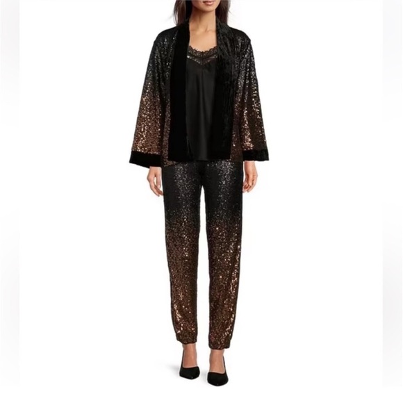 JOHNNY WAS SEQUIN DORIAN KIMONO AND SEQUIN GOLD JETT JOGGER SET. - Picture 8 of 16